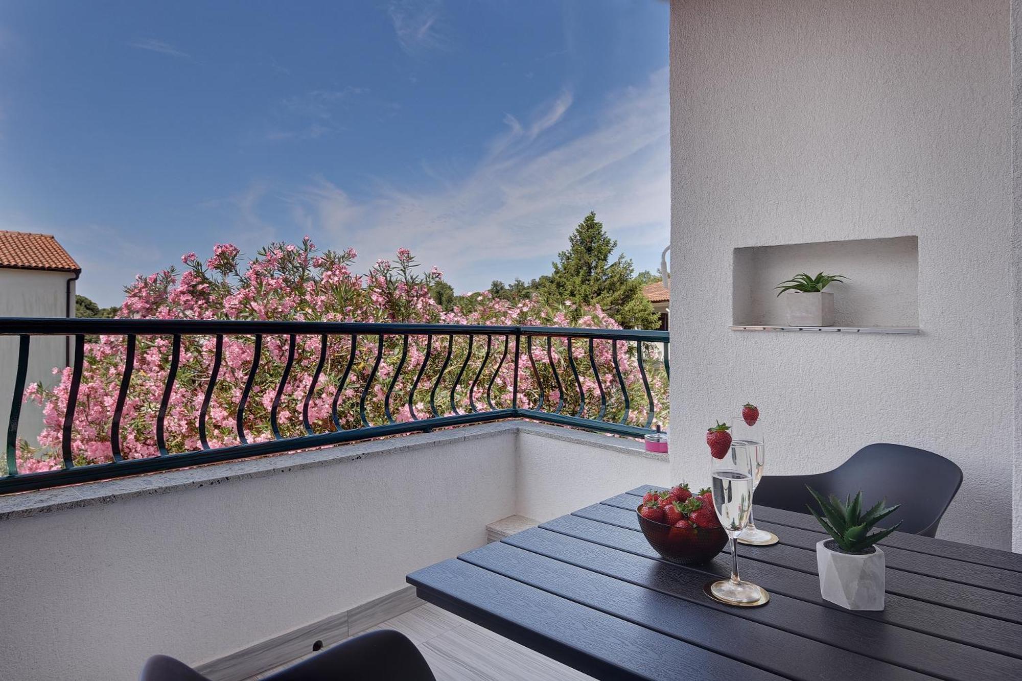 Apartments Zanetti Пула Екстериор снимка